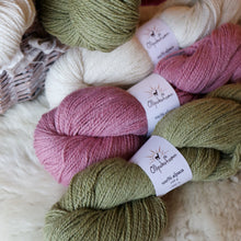 Load image into Gallery viewer, 100% alpaca yarn