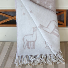 Load image into Gallery viewer, Blanket "Alpaca"