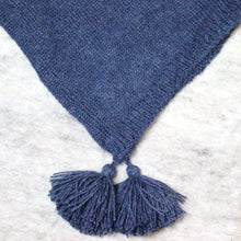 Load image into Gallery viewer, Two in one: poncho-scarf