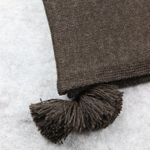 Load image into Gallery viewer, Two in one: poncho-scarf