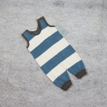 Load image into Gallery viewer, Knitted jumpsuit "Sipsik"