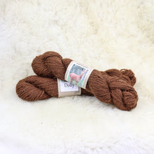 Load image into Gallery viewer, Farm yarn 100% alpaca