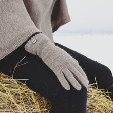 Load image into Gallery viewer, 100% alpaca wool gloves