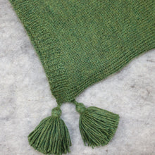 Load image into Gallery viewer, Two in one: poncho-scarf