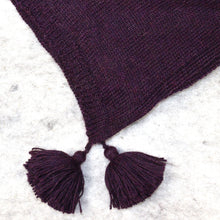 Load image into Gallery viewer, Two in one: poncho-scarf