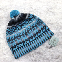 Load image into Gallery viewer, Patterned beanie hat