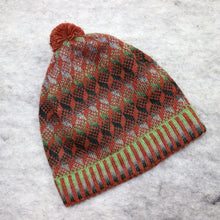 Load image into Gallery viewer, Patterned beanie hat