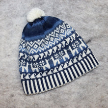 Load image into Gallery viewer, Patterned beanie hat