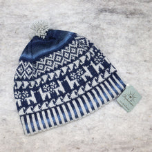 Load image into Gallery viewer, Patterned beanie hat