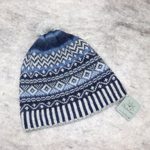 Load image into Gallery viewer, Patterned beanie hat