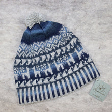 Load image into Gallery viewer, Patterned beanie hat