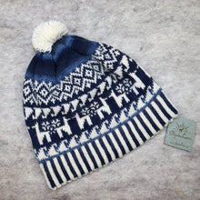 Load image into Gallery viewer, Patterned beanie hat