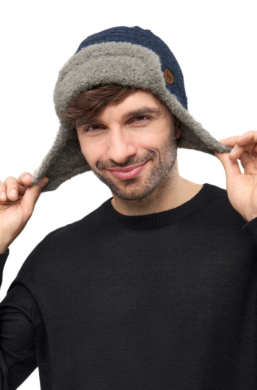 Cap with earflaps