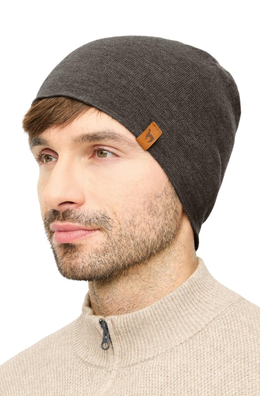Sporty hat
