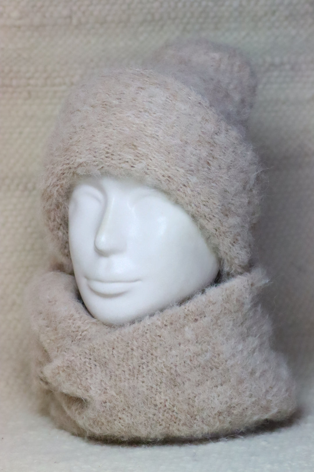 Soft alpaca wool infinity scarf - Puffy
