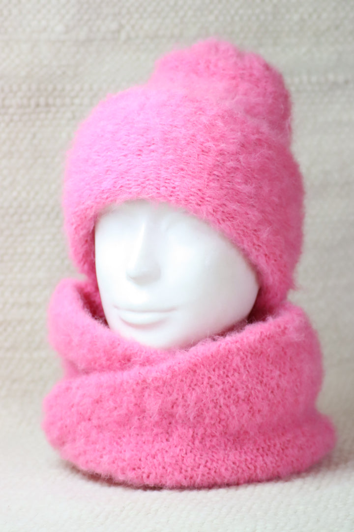 Soft alpaca wool infinity scarf - Puffy