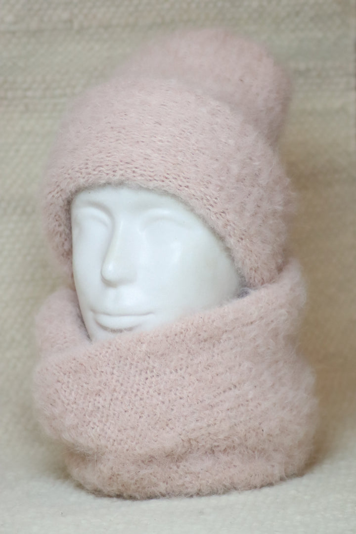 Soft alpaca wool infinity scarf - Puffy