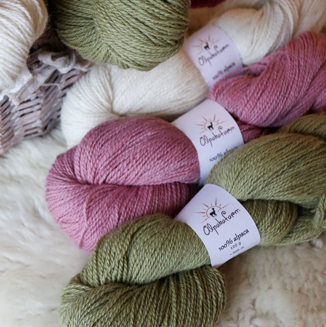 100% alpaca yarn