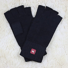 Load image into Gallery viewer, Sõrmedeta beebialpaka villased kindad
