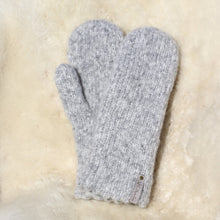 Load image into Gallery viewer, Women&#39;s thick mittens
