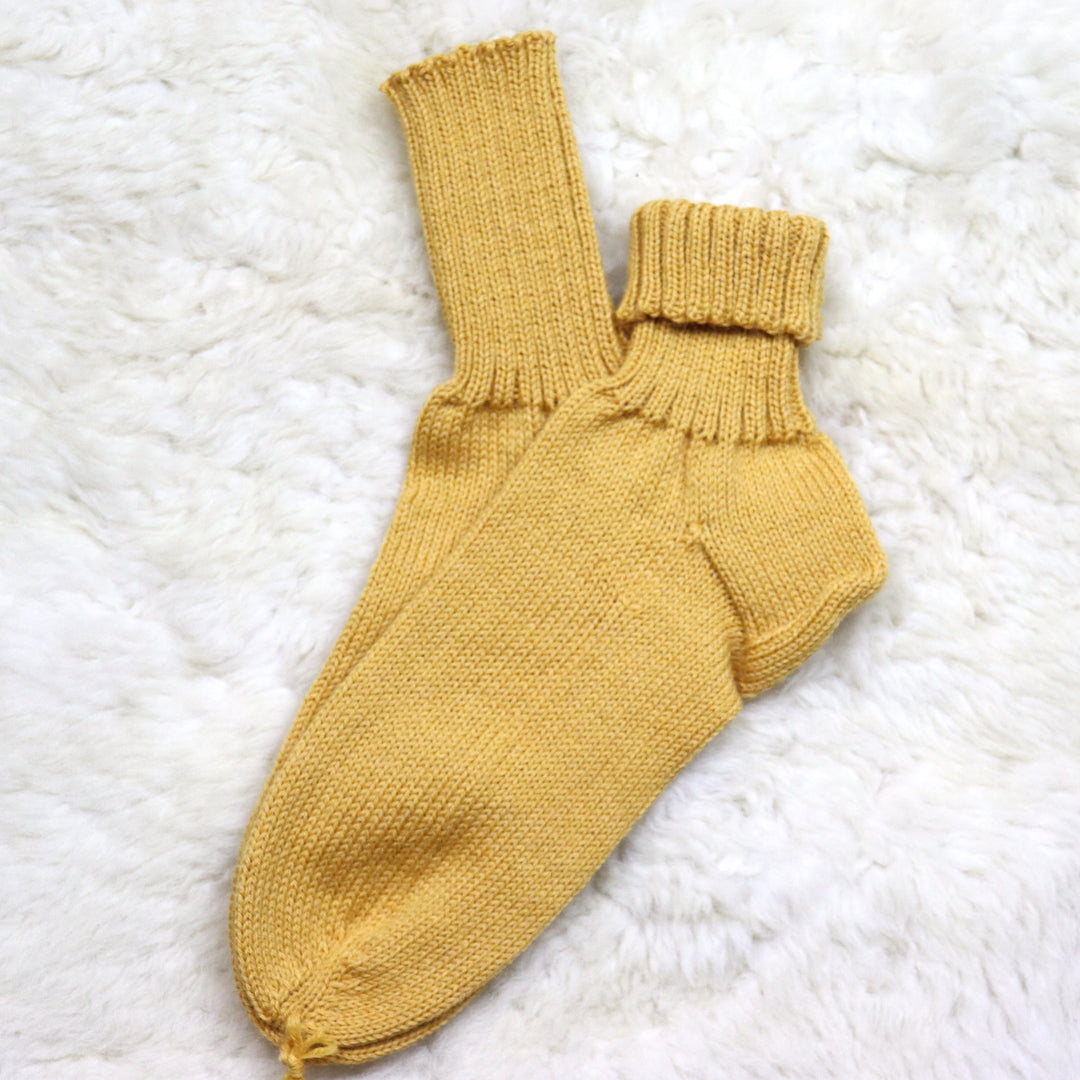 NEW! Solid color socks
