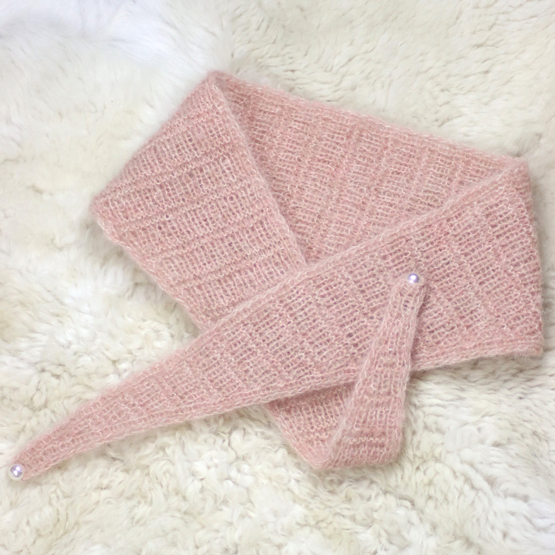 Light alpaca wool scarf with silk