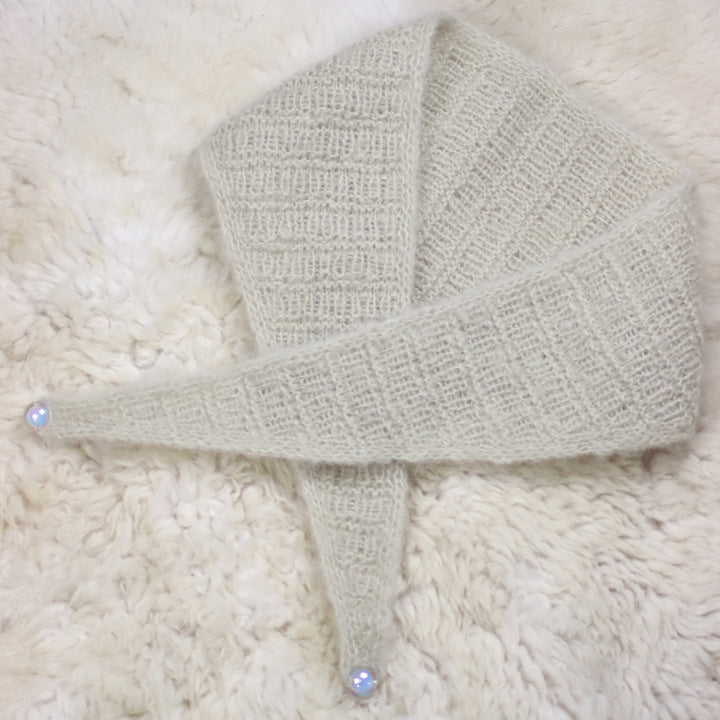 Light alpaca wool scarf with silk