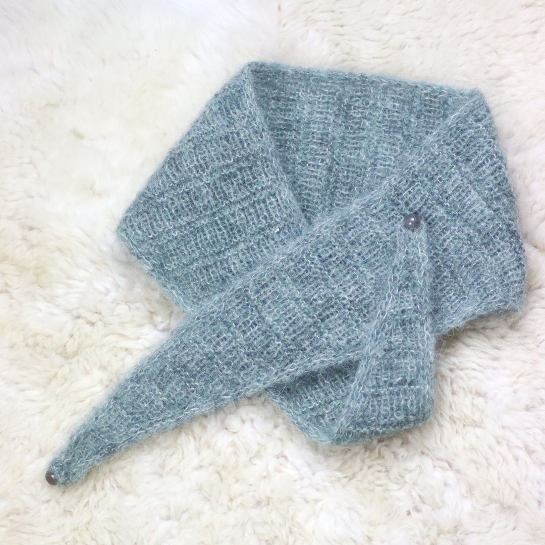 Light alpaca wool scarf with silk