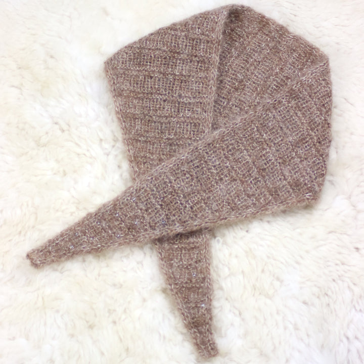 Light alpaca wool scarf with silk