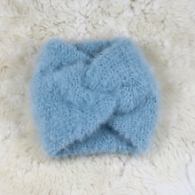 Load image into Gallery viewer, Soft headband with alpaca wool
