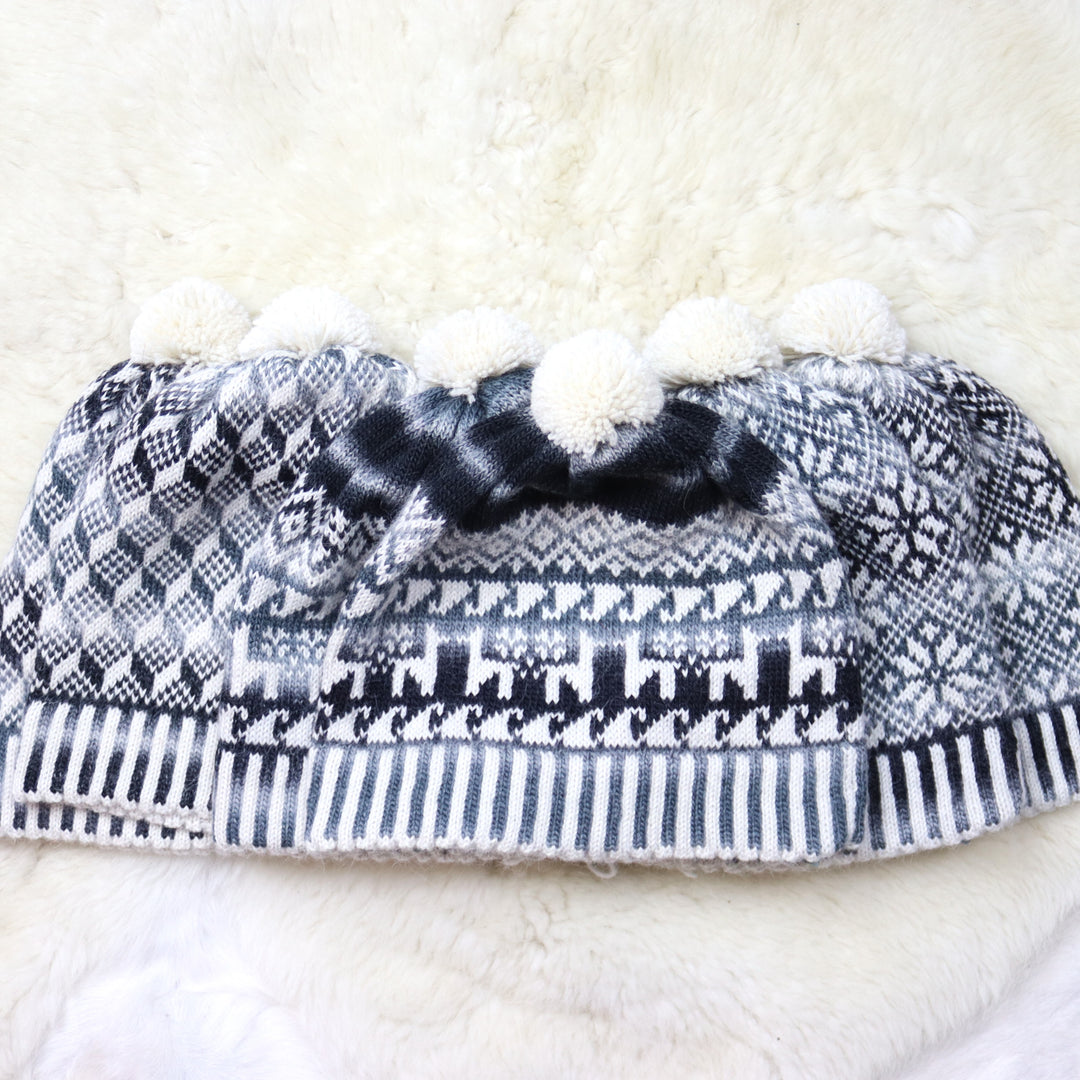 Colorful pom-pom hat