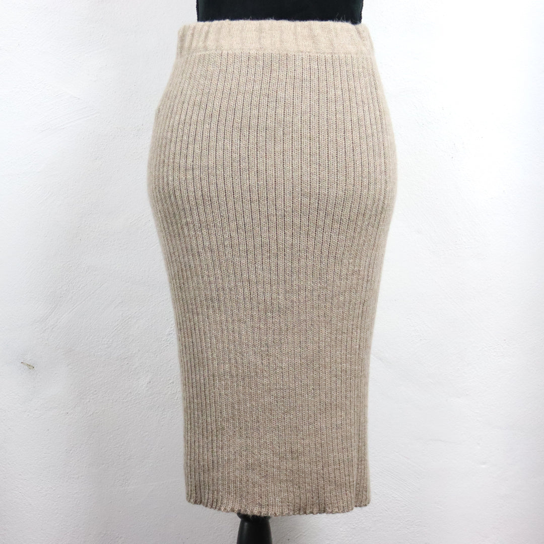 Short ribbed skirt