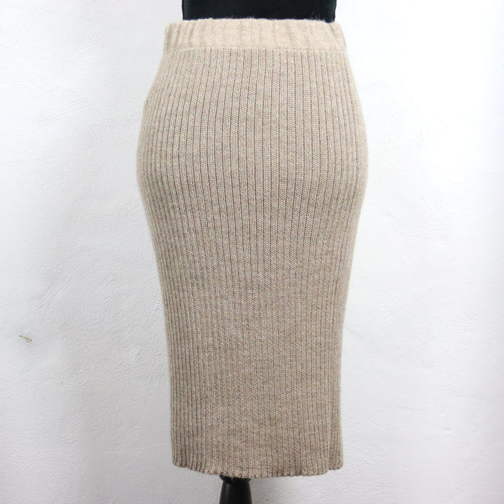 Short ribbed skirt