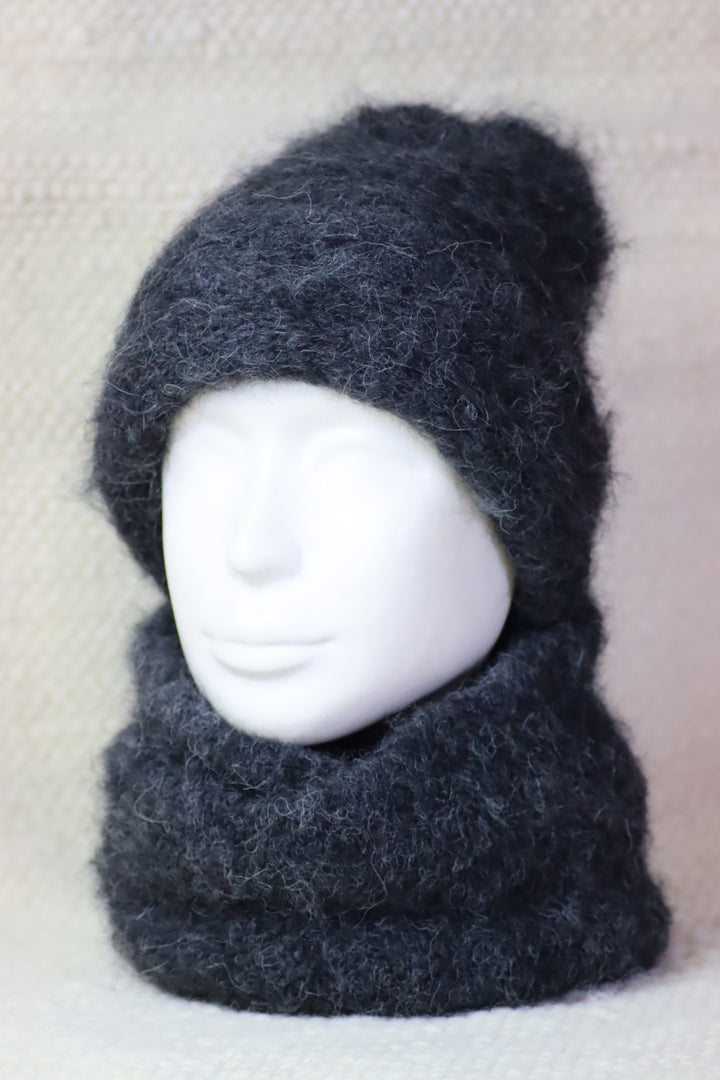 Soft alpaca wool infinity scarf - Puffy