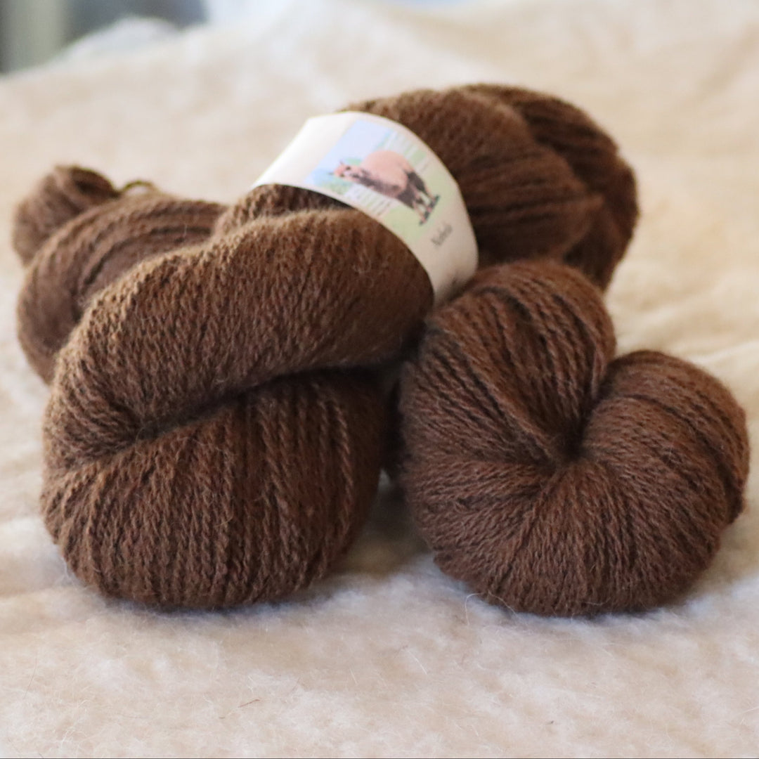 Farm yarn: 100% alpaca