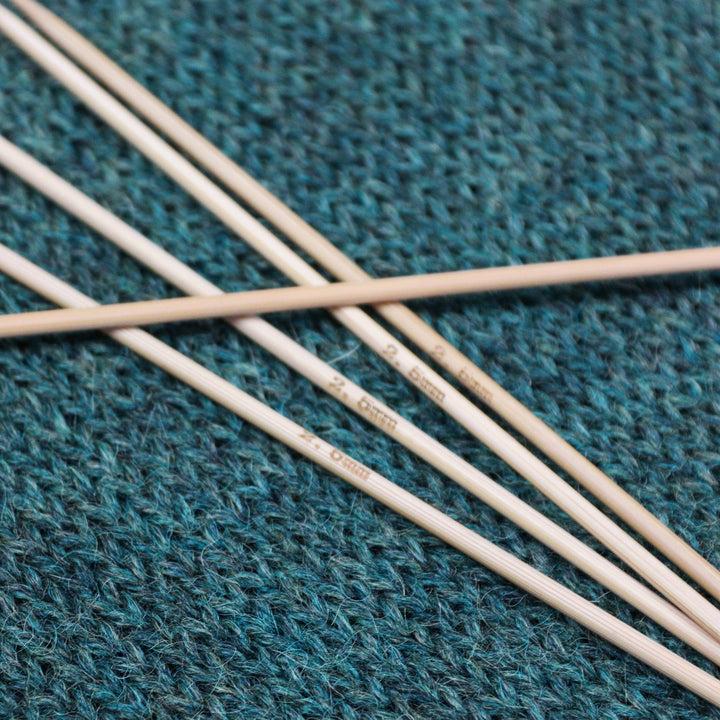 Bamboo knitting needles