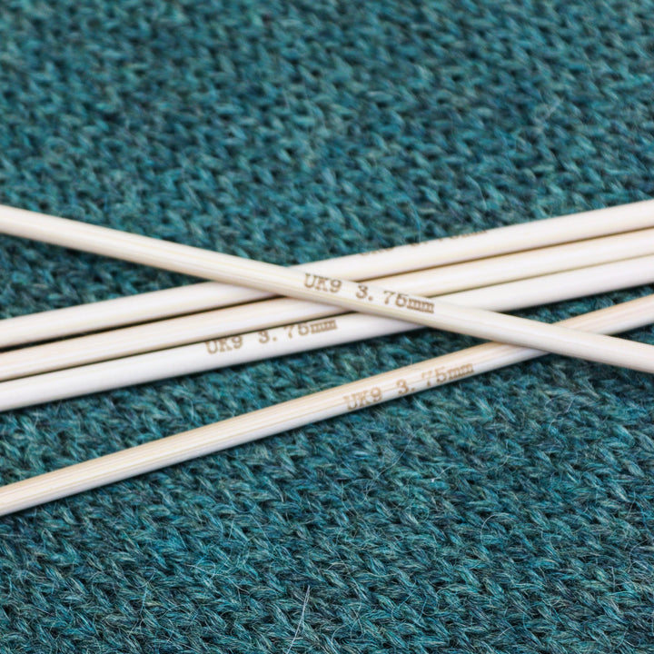 Bamboo knitting needles