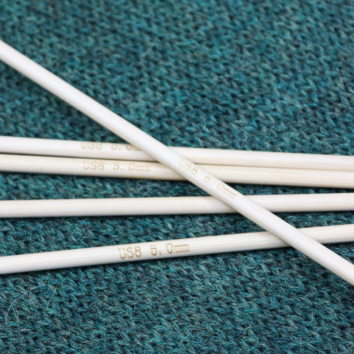 Bamboo knitting needles