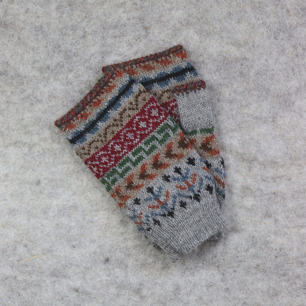 Hand warmers with motifs