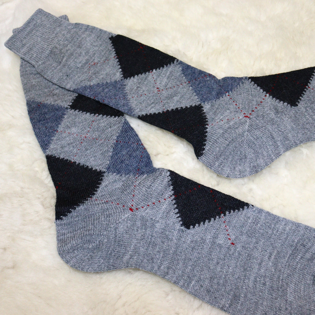 Diamond pattern socks
