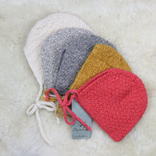 Load image into Gallery viewer, NEW! Knitted hat for a newborn
