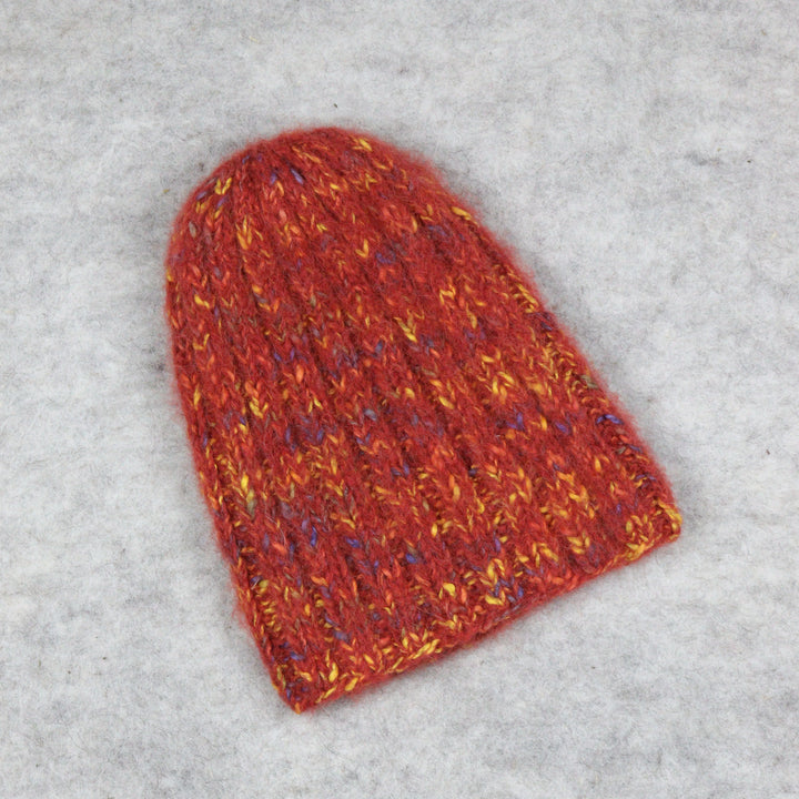 Hat made of blended yarn