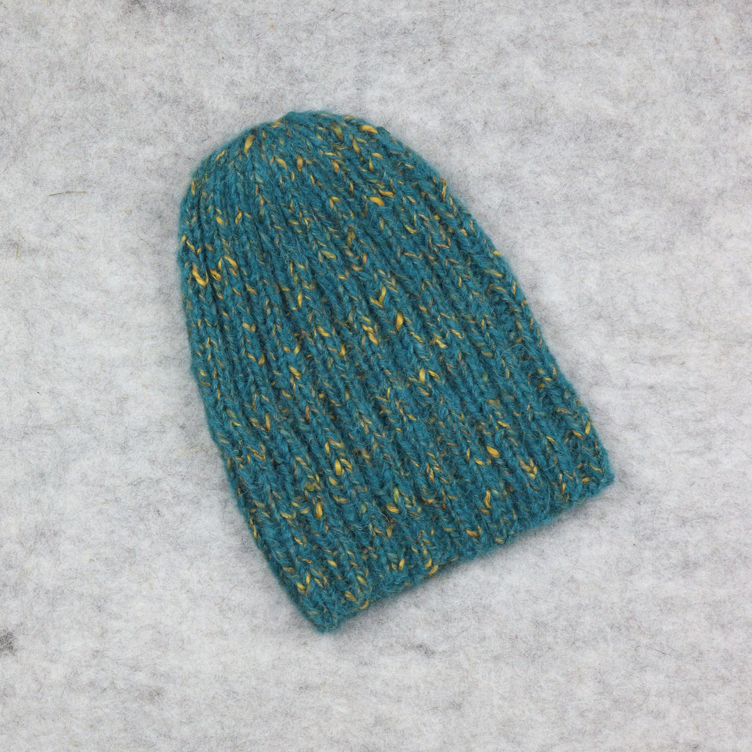 Hat made of blended yarn