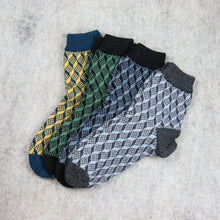 Load image into Gallery viewer, Men&#39;s socks with alpaca wool
