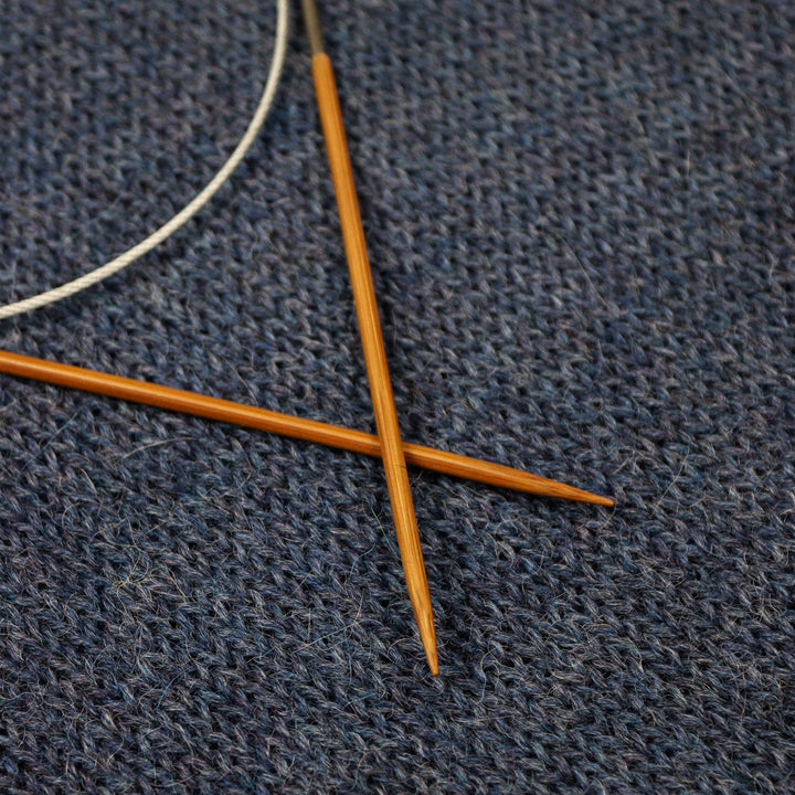 Circular needles with metal cable