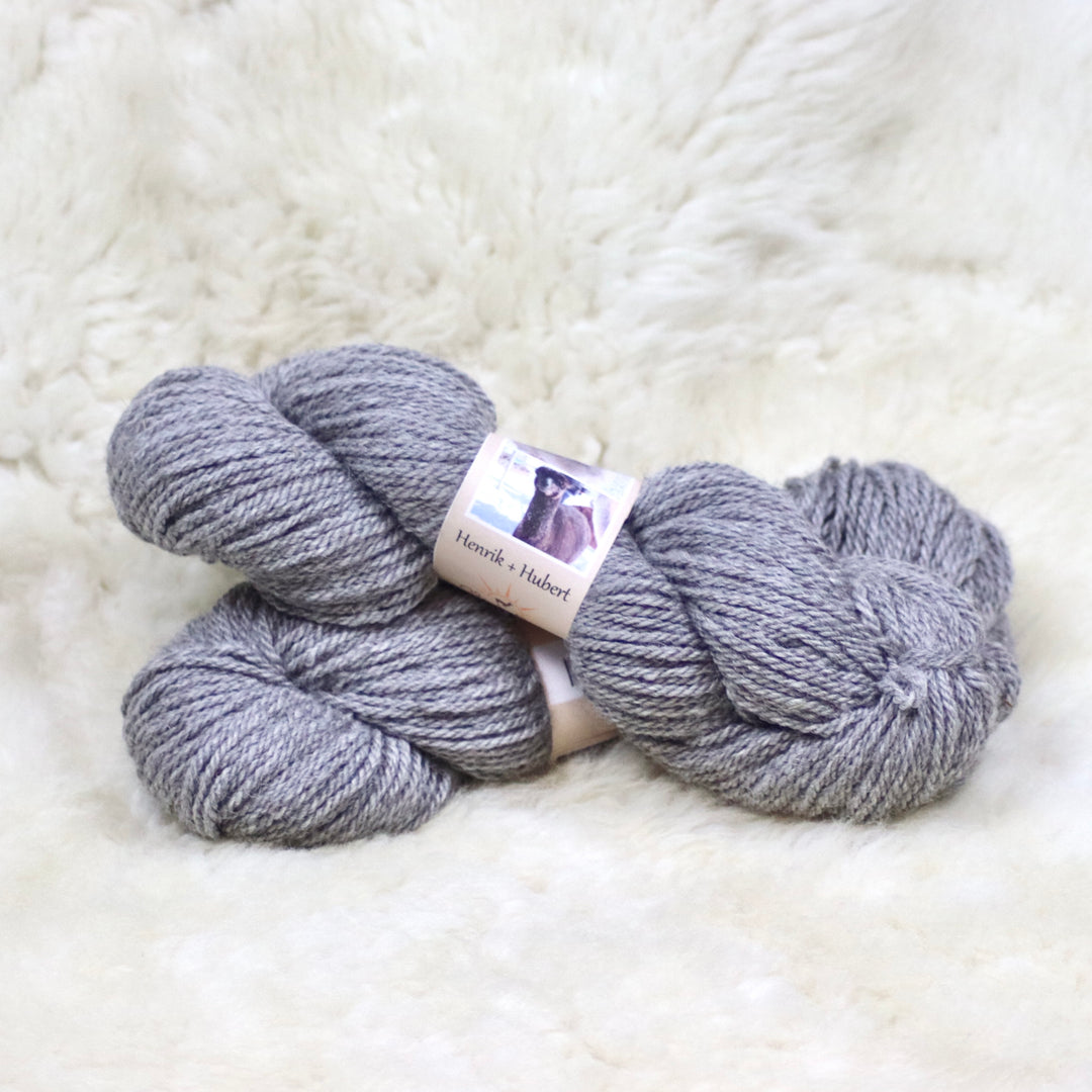 Farm yarn: 100% alpaca