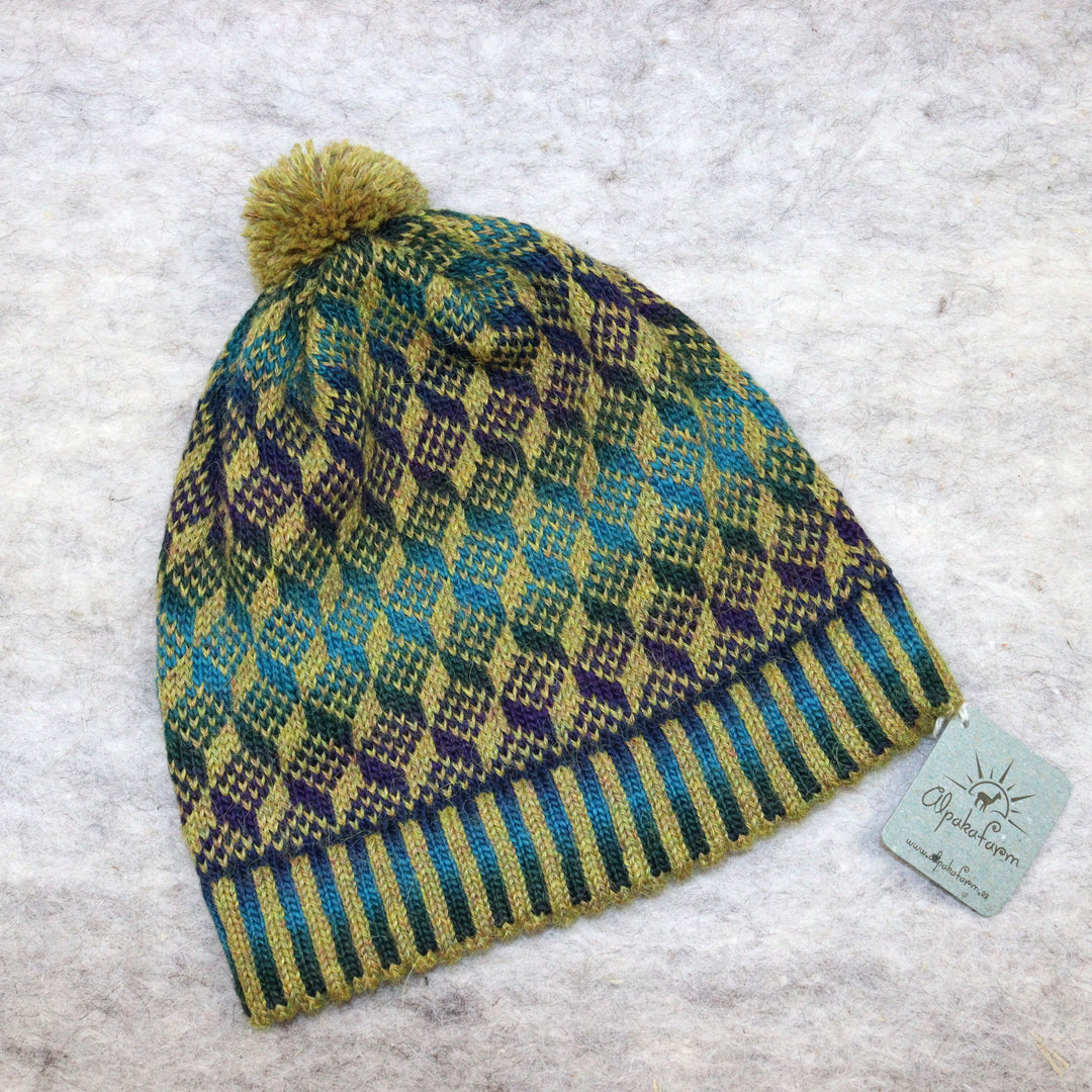 Patterned pom-pom hat
